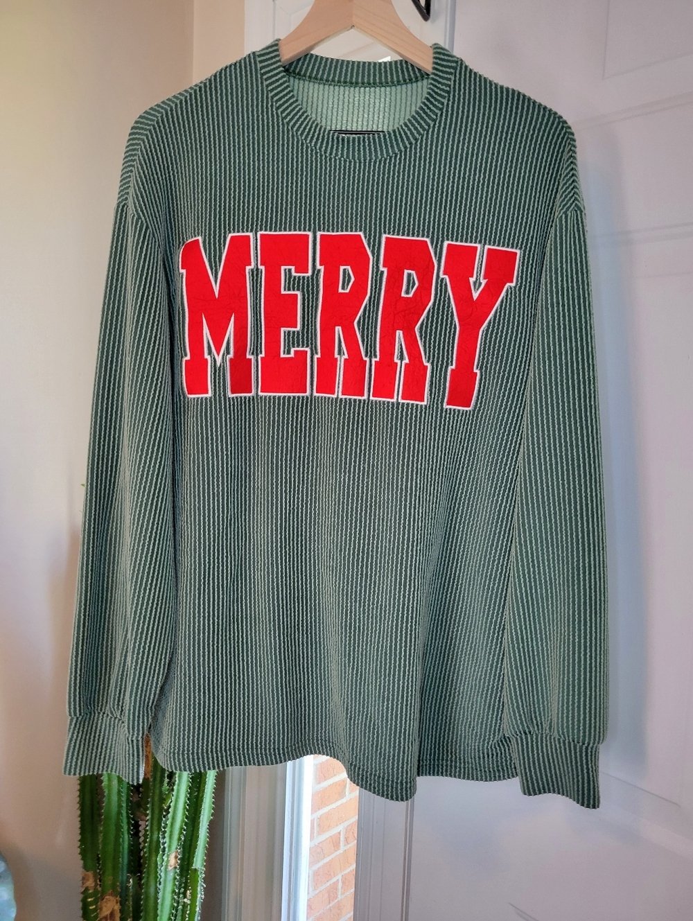 Boutique Green "Merry" Ribbed Longsleeve Soft Christmas Holiday Shirt Womens Med